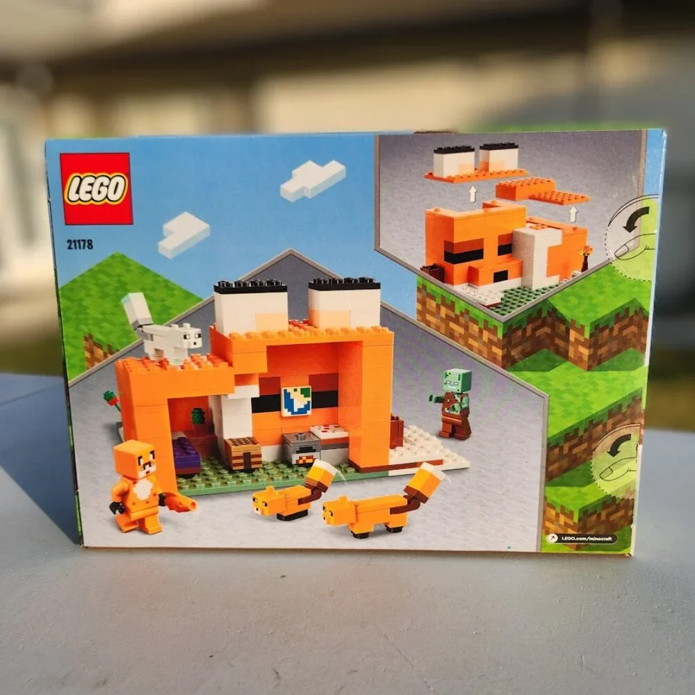 NEW LEGO MINECRAFT Fox Lodge House 21178 Drowned Zombie You will receive: (1) LE